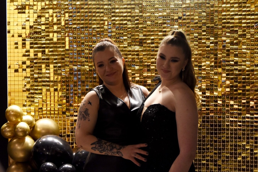 "Studniówka niepowtarzalna jak każdy z was" zdjęcie nr 341484