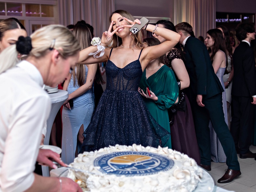 Tak bawiło się na studniówce III Liceum Ogólnokształcące zdjęcie nr 341687