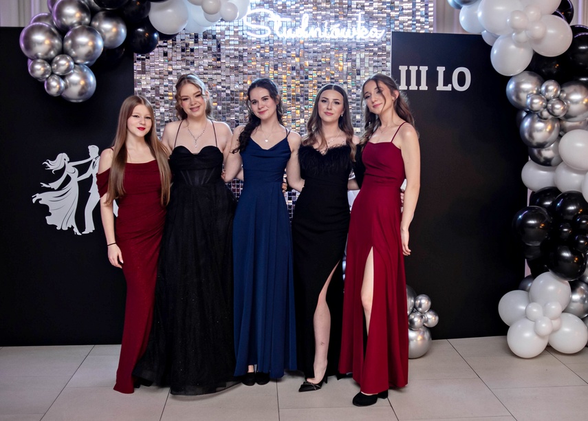 Tak bawiło się na studniówce III Liceum Ogólnokształcące zdjęcie nr 341706