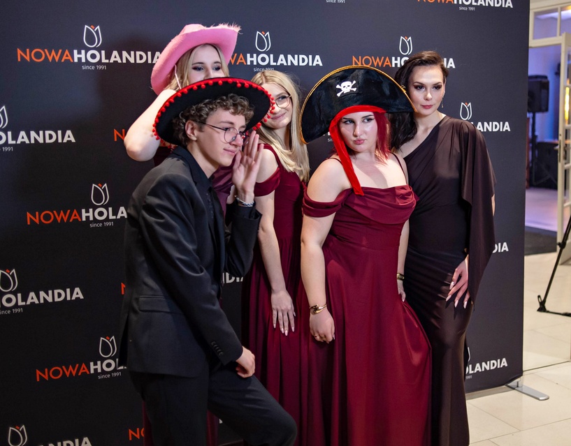 Tak bawiło się na studniówce III Liceum Ogólnokształcące zdjęcie nr 341688