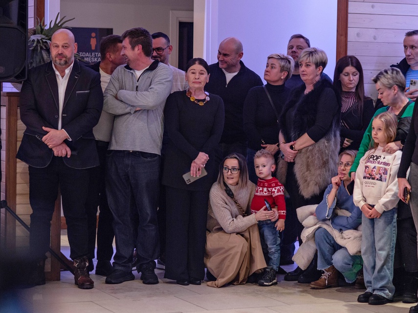 Tak bawiło się na studniówce III Liceum Ogólnokształcące zdjęcie nr 341571