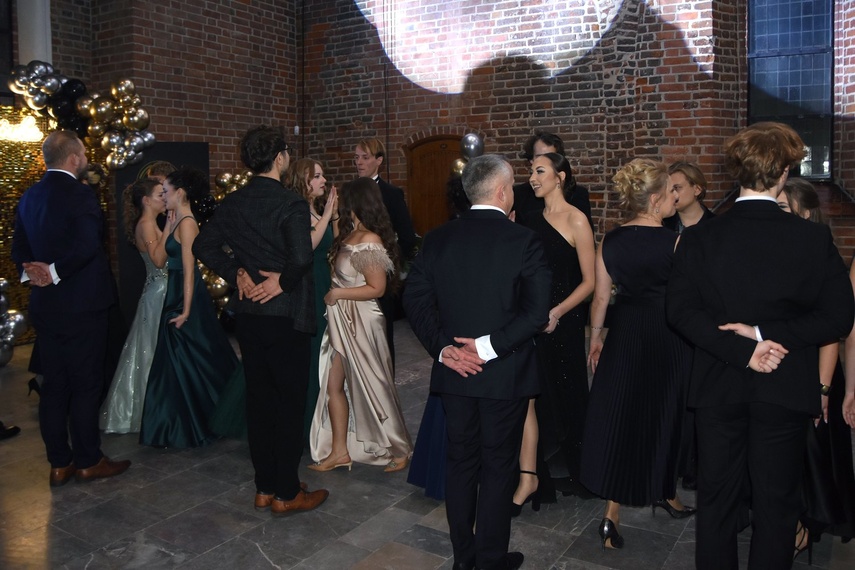 Chwilo trwaj... Studniówka ZPSM zdjęcie nr 341718