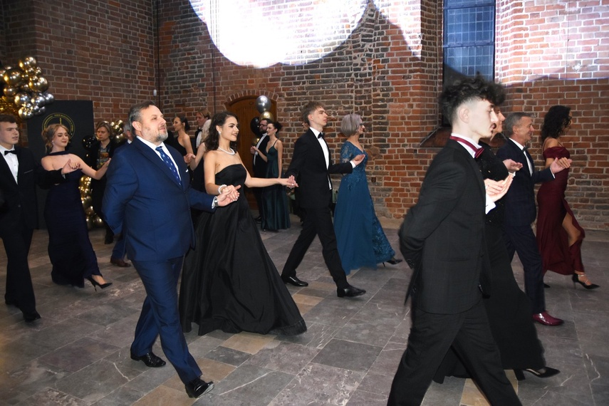 Chwilo trwaj... Studniówka ZPSM zdjęcie nr 341722