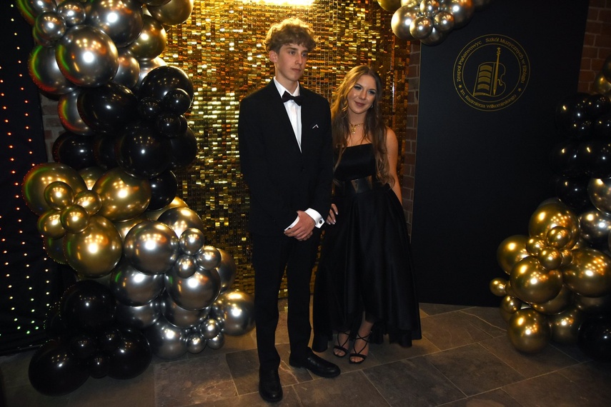 Chwilo trwaj... Studniówka ZPSM zdjęcie nr 341775