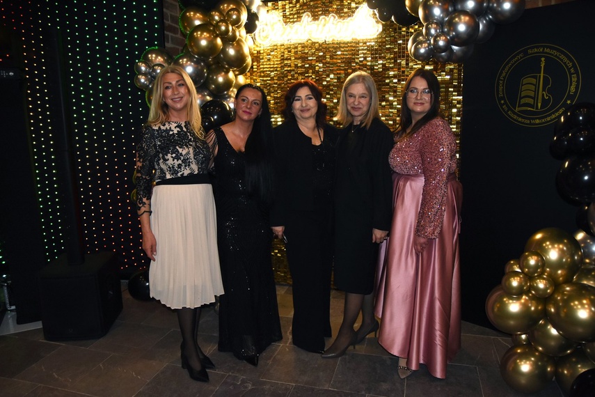 Chwilo trwaj... Studniówka ZPSM zdjęcie nr 341774