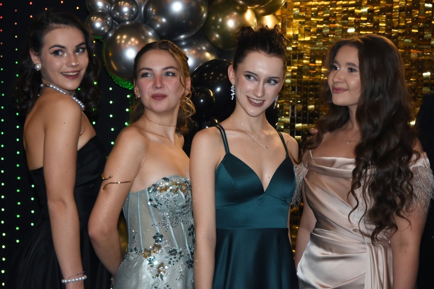 Chwilo trwaj... Studniówka ZPSM zdjęcie nr 341765