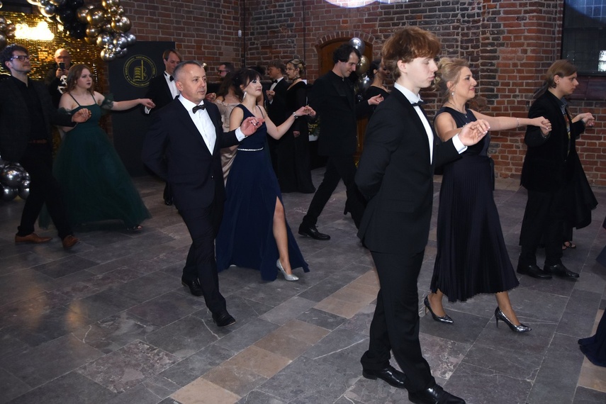 Chwilo trwaj... Studniówka ZPSM zdjęcie nr 341724