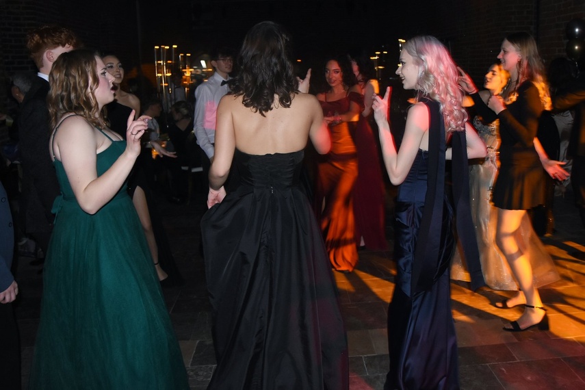 Chwilo trwaj... Studniówka ZPSM zdjęcie nr 341811