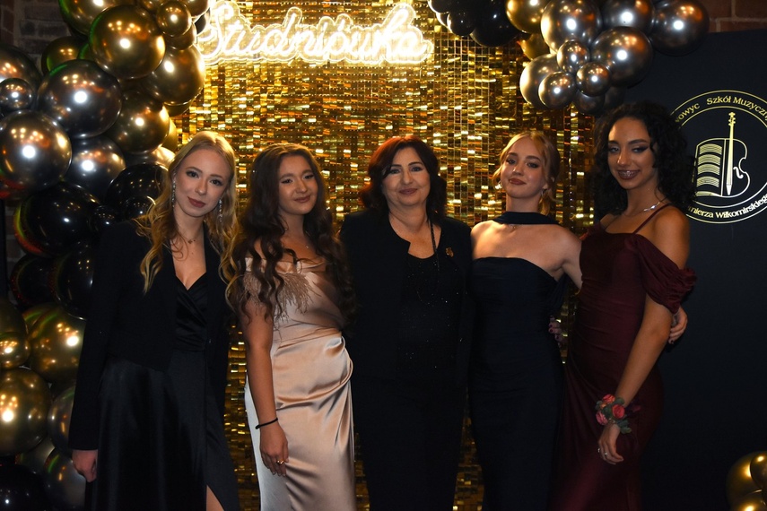 Chwilo trwaj... Studniówka ZPSM zdjęcie nr 341773