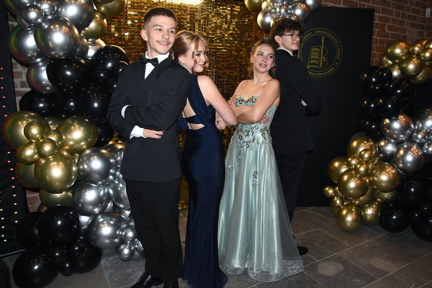 Chwilo trwaj... Studniówka ZPSM zdjęcie nr 341763