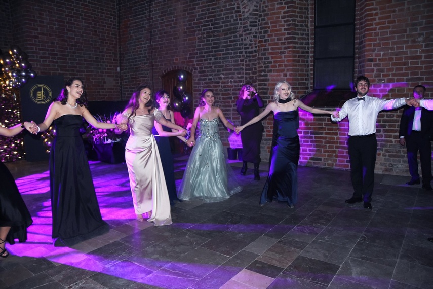 Chwilo trwaj... Studniówka ZPSM zdjęcie nr 341809