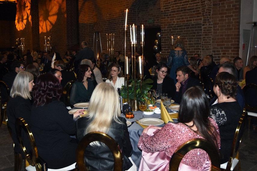 Chwilo trwaj... Studniówka ZPSM zdjęcie nr 341755