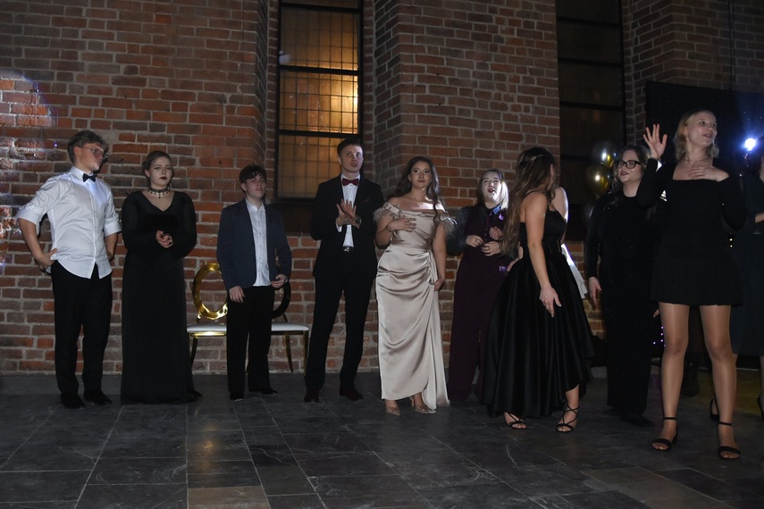 Chwilo trwaj... Studniówka ZPSM zdjęcie nr 341806