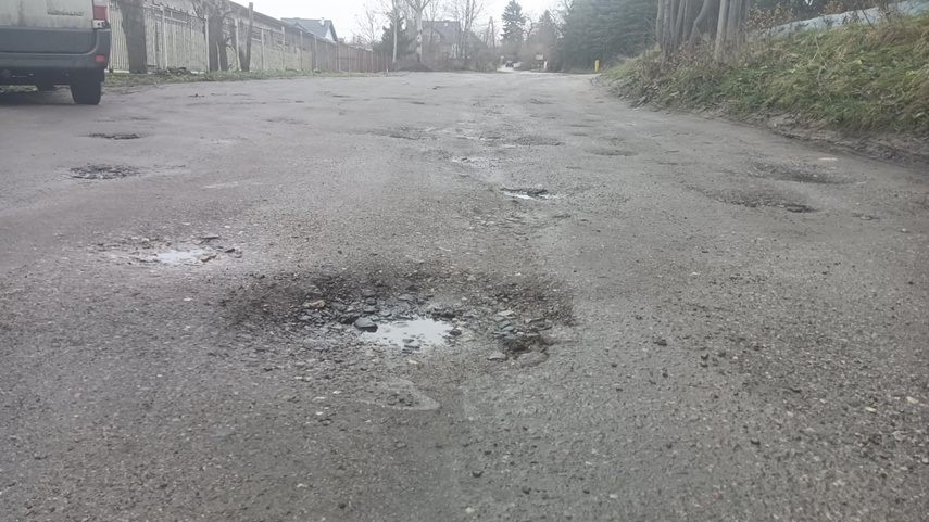 Buble nie dają spokoju mieszkańcom, deweloper milczy zdjęcie nr 341876