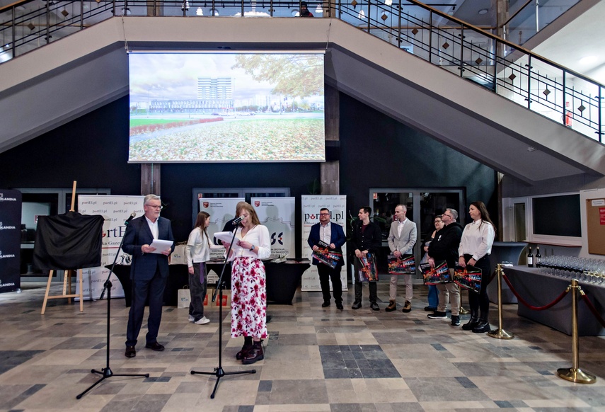 Fotka Miesiąca w blasku jubileuszu zdjęcie nr 341930