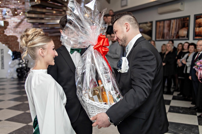 Studniówkę ma się tylko raz w życiu zdjęcie nr 342031