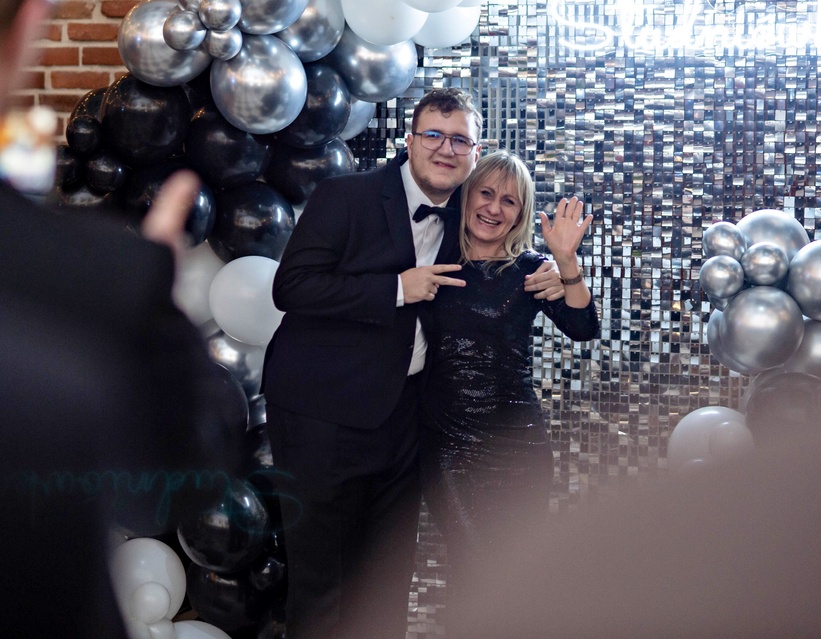 Studniówkę ma się tylko raz w życiu zdjęcie nr 342071