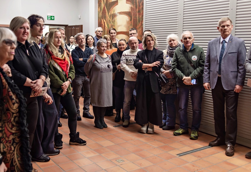 Historia z globusa zdjęcie nr 342139