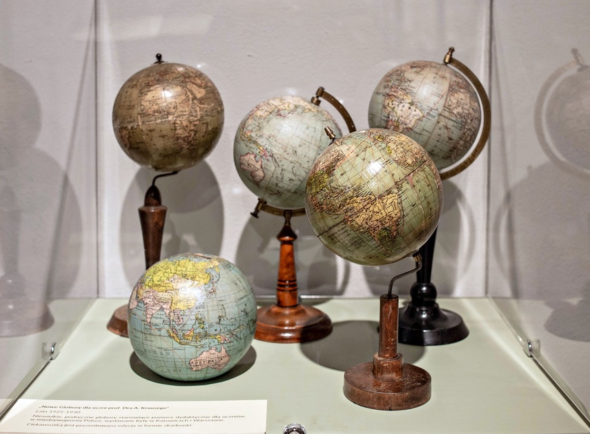 Historia z globusa zdjęcie nr 342151