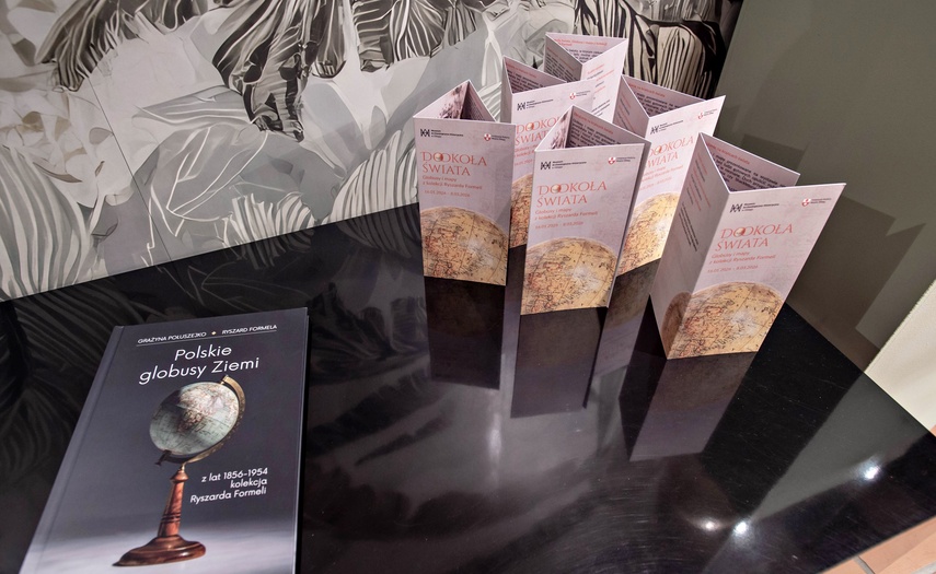 Historia z globusa zdjęcie nr 342146