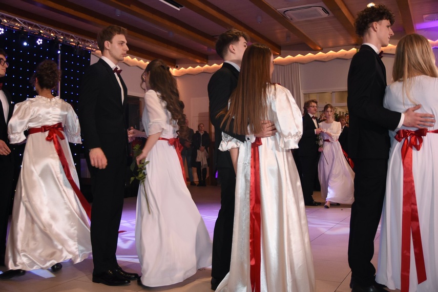 Studniówka II LO zdjęcie nr 342335