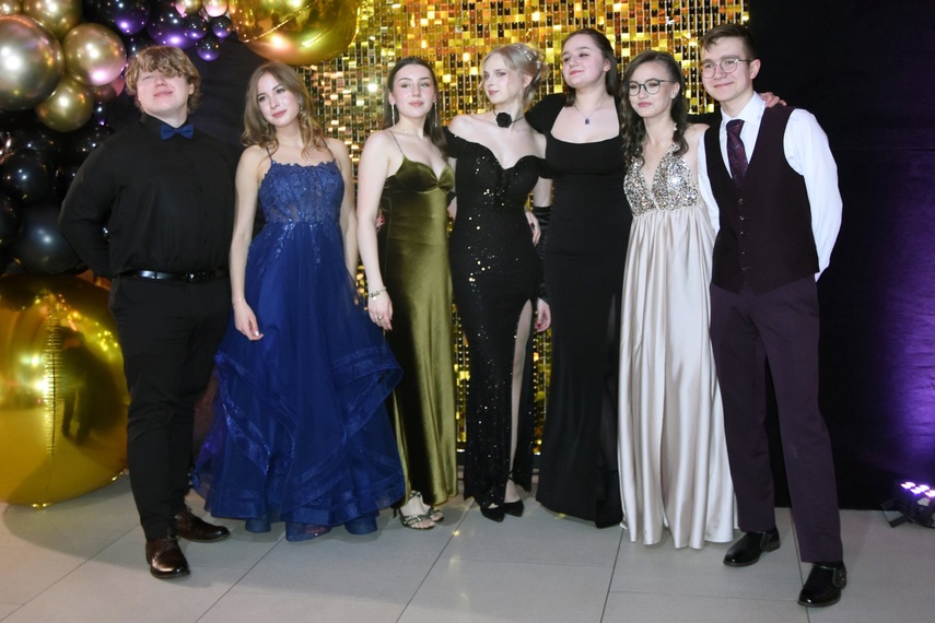 Studniówka II LO zdjęcie nr 342378