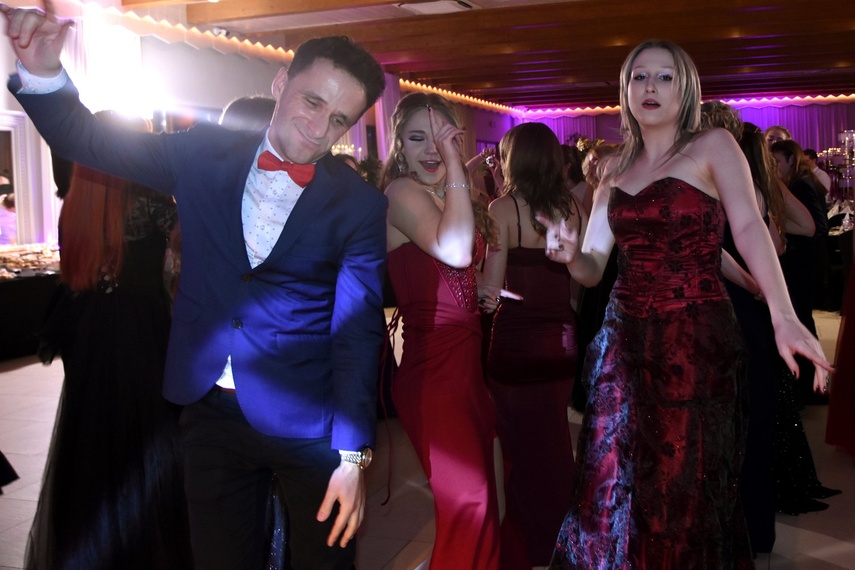 Studniówka II LO zdjęcie nr 342371