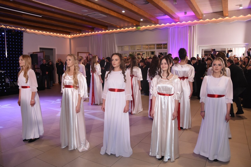 Studniówka II LO zdjęcie nr 342331