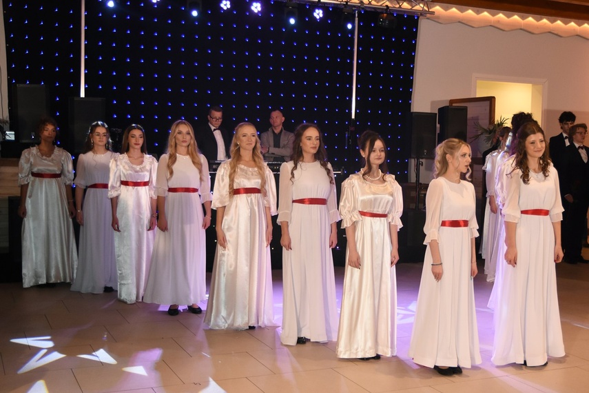 Studniówka II LO zdjęcie nr 342329