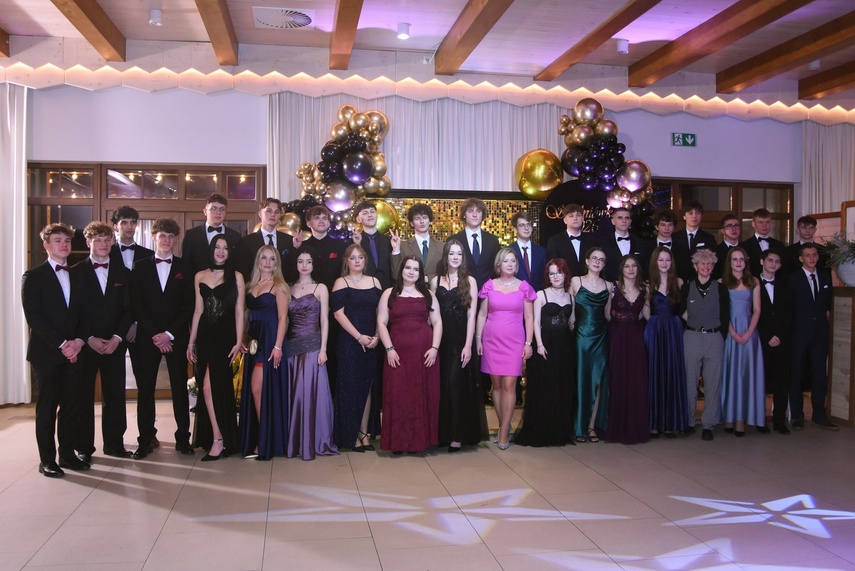 Studniówka II LO zdjęcie nr 342352