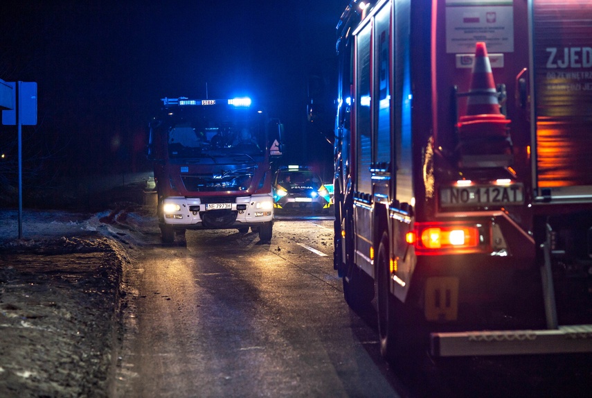 Dachowanie na Mazurskiej zdjęcie nr 342501