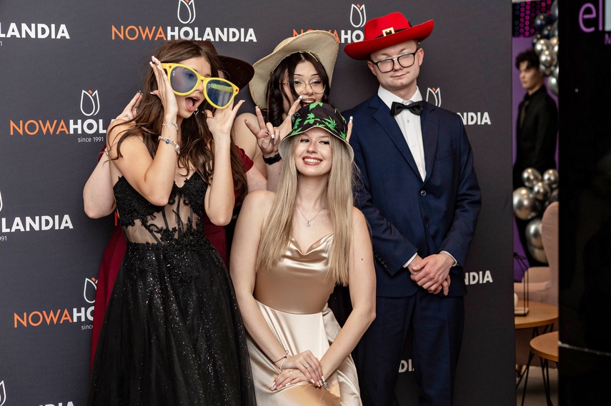 Wspomnienia, które pozostaną. Studniówka ZST zdjęcie nr 342900