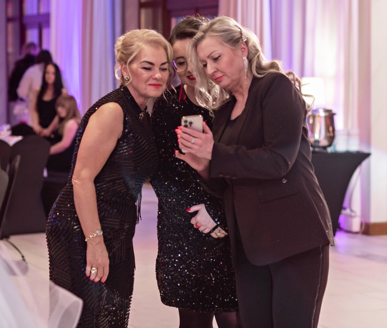 Wspomnienia, które pozostaną. Studniówka ZST zdjęcie nr 342843