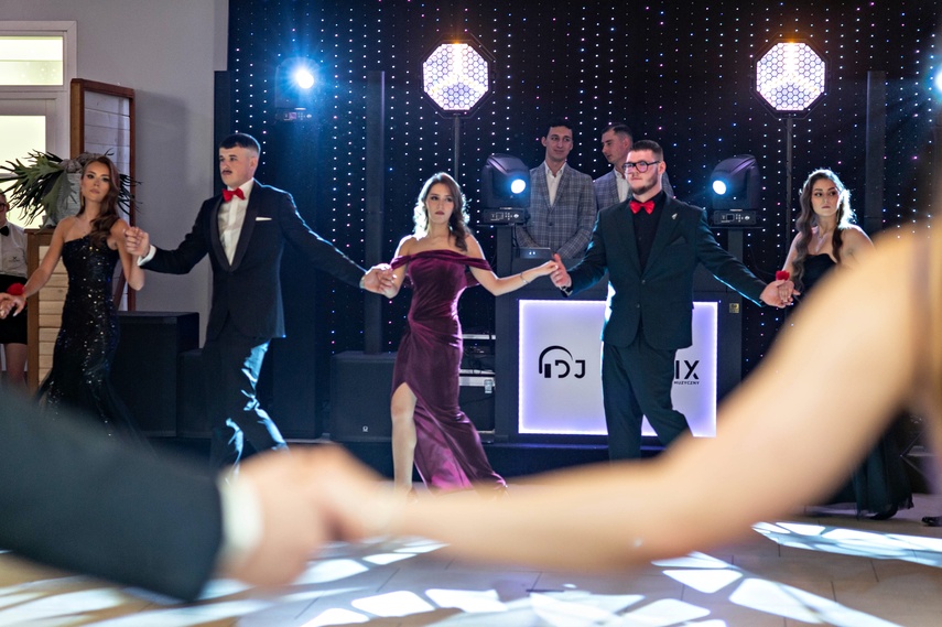 Wspomnienia, które pozostaną. Studniówka ZST zdjęcie nr 342806