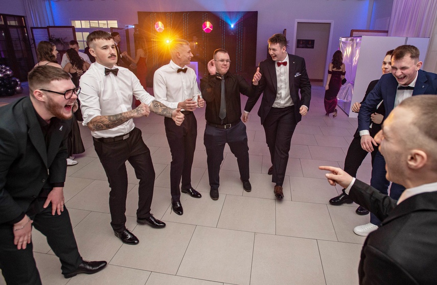 Wspomnienia, które pozostaną. Studniówka ZST zdjęcie nr 342928