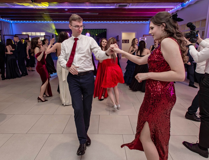 Wspomnienia, które pozostaną. Studniówka ZST zdjęcie nr 342852