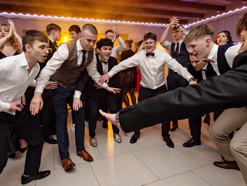 Wyjątkowy wieczór. Studniówka ZSM zdjęcie nr 343095