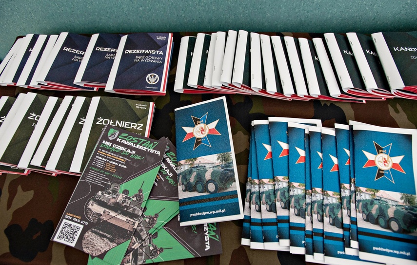 Armia wzywa na kwalifikację zdjęcie nr 343574