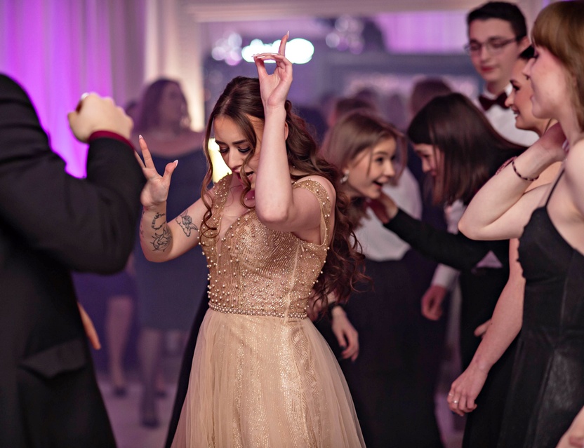 "Jest energia na dobrą imprezę!" Studniówka ZSEiO zdjęcie nr 343782