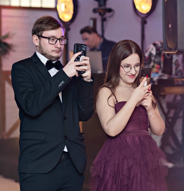 "Jest energia na dobrą imprezę!" Studniówka ZSEiO zdjęcie nr 343768