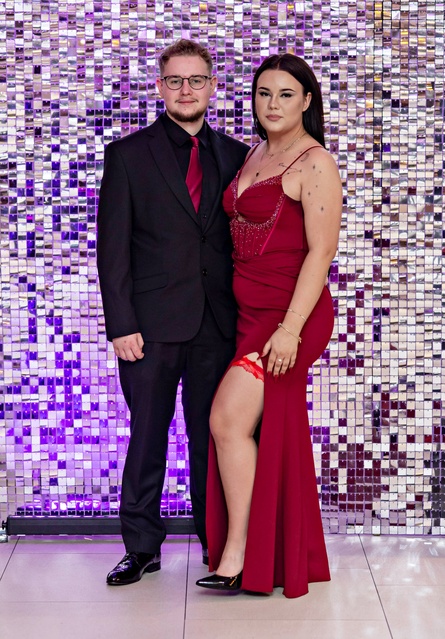 "Jest energia na dobrą imprezę!" Studniówka ZSEiO zdjęcie nr 343755