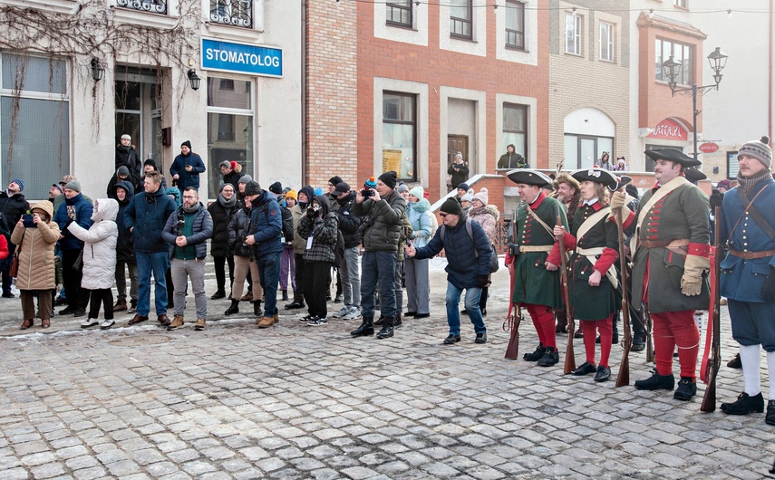 "Nie zrozumiemy współczesności nie znając historii" zdjęcie nr 343865