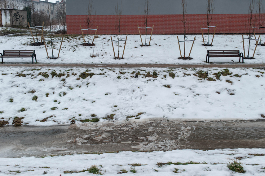 Przybywa wody w Kumieli. Władze Elbląga apelują do mieszkańców zdjęcie nr 343920