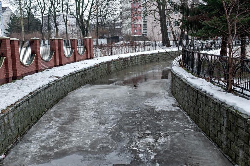 Przybywa wody w Kumieli. Władze Elbląga apelują do mieszkańców zdjęcie nr 343929