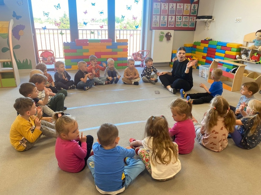 476,25 zł - tyle miesięcznie kosztuje teraz najlepsze niepubliczne przedszkole w Elblągu. Taniej nie zdjęcie nr 344003