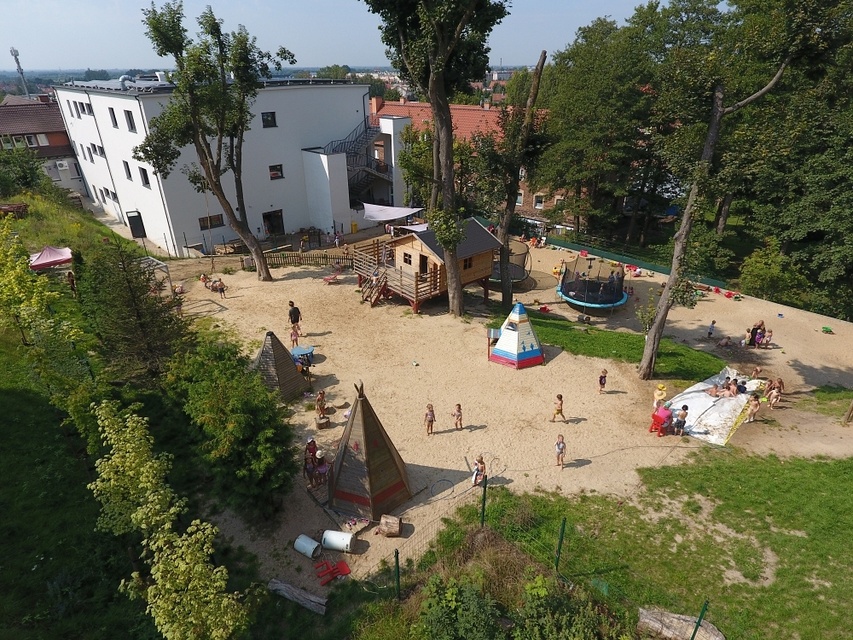 476,25 zł - tyle miesięcznie kosztuje teraz najlepsze niepubliczne przedszkole w Elblągu. Taniej nie zdjęcie nr 343965