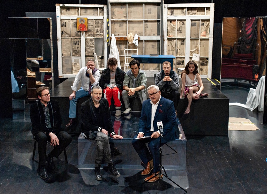 Raskolnikow zabija w teatrze zdjęcie nr 344155