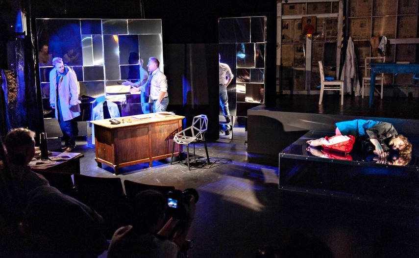 Raskolnikow zabija w teatrze zdjęcie nr 344148