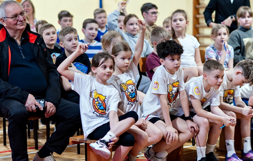 Olimpijczycy przepytani przez uczniów zdjęcie nr 344852