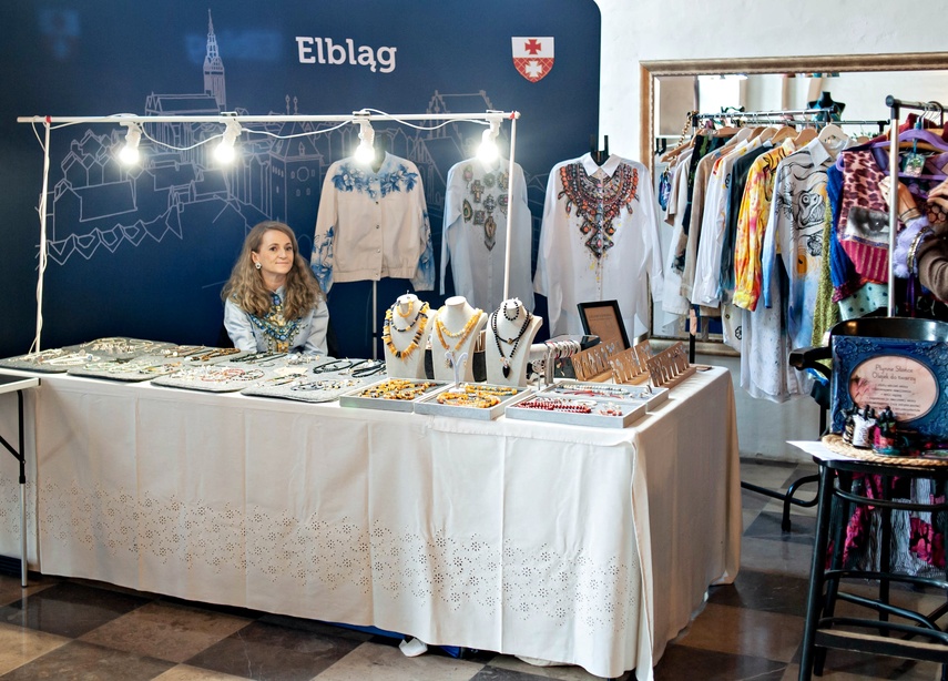 Wielkanocny kiermasz na starówce zdjęcie nr 344896